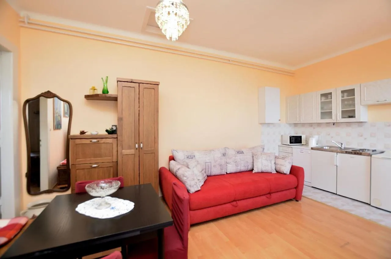 Apartment Mirela Opatija